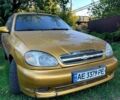 Желтый Дэу Ланос, объемом двигателя 1.5 л и пробегом 450 тыс. км за 1380 $, фото 1 на Automoto.ua
