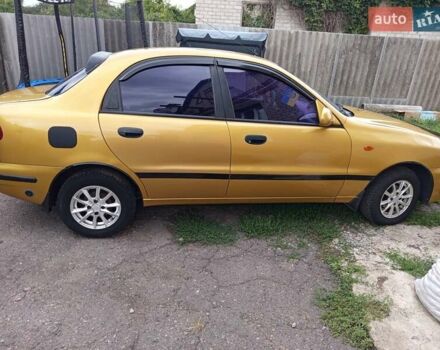 Желтый Дэу Ланос, объемом двигателя 1.3 л и пробегом 245 тыс. км за 2550 $, фото 4 на Automoto.ua