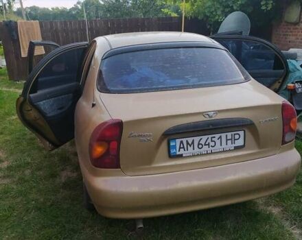 Желтый Дэу Ланос, объемом двигателя 1.6 л и пробегом 265 тыс. км за 2850 $, фото 1 на Automoto.ua