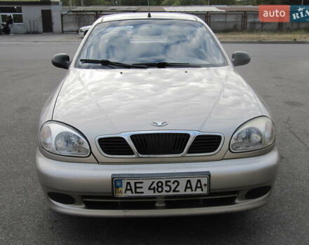 Дэу Ланос 2004 в Днепре (Днепропетровске) на Automoto.ua Желтый Дэу Ланос, объемом двигателя 1.5 л и пробегом 147 тыс. км за 3500 $, фото 3 на Automoto.ua