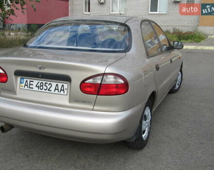 Дэу Ланос 2004 в Днепре (Днепропетровске) на Automoto.ua Желтый Дэу Ланос, объемом двигателя 1.5 л и пробегом 147 тыс. км за 3500 $, фото 4 на Automoto.ua