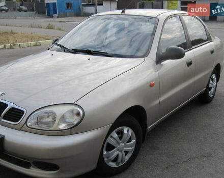 Дэу Ланос 2004 в Днепре (Днепропетровске) на Automoto.ua Желтый Дэу Ланос, объемом двигателя 1.5 л и пробегом 147 тыс. км за 3500 $, фото 1 на Automoto.ua