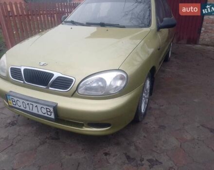 Желтый Дэу Ланос, объемом двигателя 1.5 л и пробегом 190 тыс. км за 1750 $, фото 1 на Automoto.ua