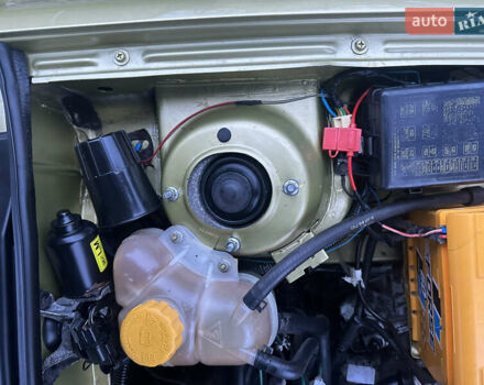 Жовтий Деу Ланос, об'ємом двигуна 1.5 л та пробігом 145 тис. км за 2850 $, фото 50 на Automoto.ua