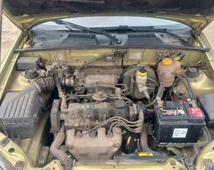 Жовтий Деу Ланос, об'ємом двигуна 1.5 л та пробігом 200 тис. км за 1100 $, фото 18 на Automoto.ua