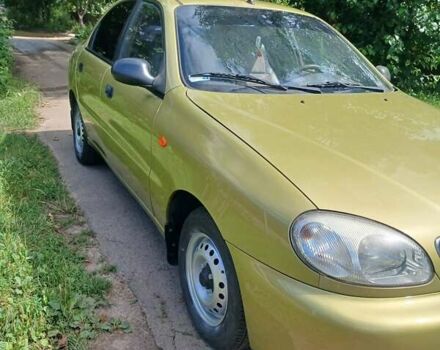 Желтый Дэу Ланос, объемом двигателя 1.39 л и пробегом 105 тыс. км за 2650 $, фото 4 на Automoto.ua