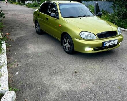 Желтый Дэу Ланос, объемом двигателя 1.5 л и пробегом 247 тыс. км за 3500 $, фото 1 на Automoto.ua