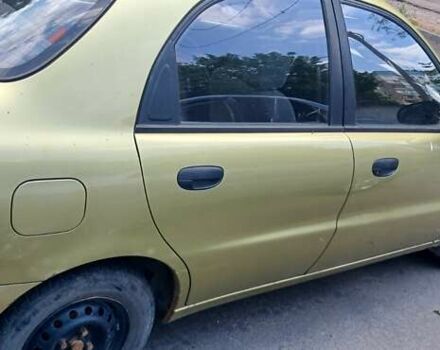 Жовтий Деу Ланос, об'ємом двигуна 1.5 л та пробігом 141 тис. км за 3200 $, фото 4 на Automoto.ua