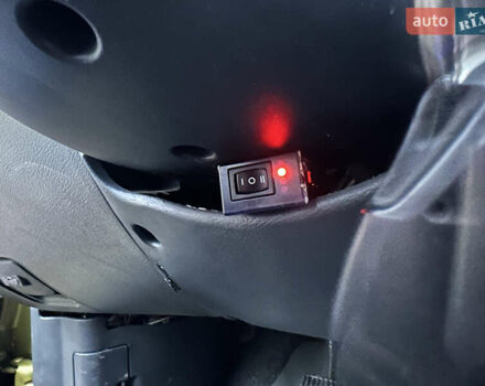 Жовтий Деу Ланос, об'ємом двигуна 1.5 л та пробігом 145 тис. км за 2850 $, фото 34 на Automoto.ua