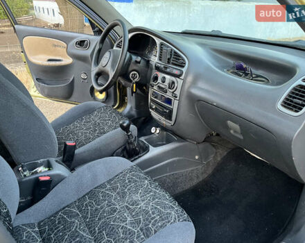 Жовтий Деу Ланос, об'ємом двигуна 1.5 л та пробігом 133 тис. км за 2500 $, фото 6 на Automoto.ua