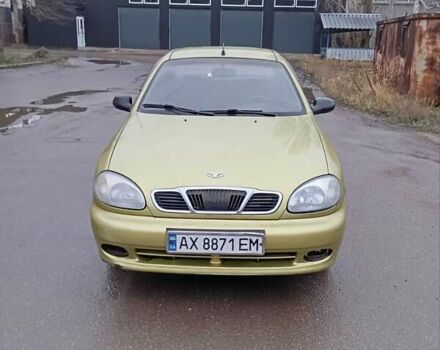 Желтый Дэу Ланос, объемом двигателя 1.39 л и пробегом 195 тыс. км за 2200 $, фото 1 на Automoto.ua