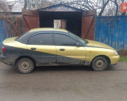 Желтый Дэу Ланос, объемом двигателя 1.5 л и пробегом 100 тыс. км за 1564 $, фото 2 на Automoto.ua