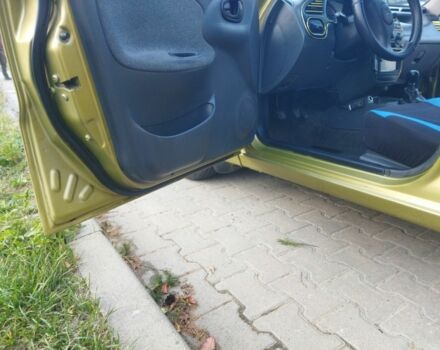 Дэу Ланос 2007 в Сторожинце на Automoto.ua Желтый Дэу Ланос, объемом двигателя 1.5 л и пробегом 349 тыс. км за 3500 $, фото 8 на Automoto.ua