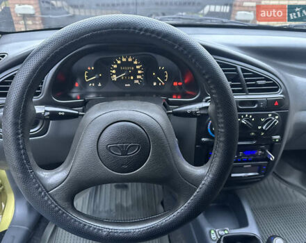 Жовтий Деу Ланос, об'ємом двигуна 1.5 л та пробігом 145 тис. км за 2850 $, фото 32 на Automoto.ua