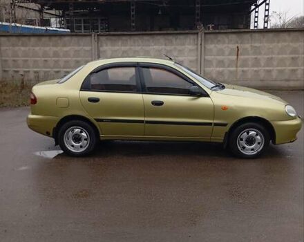 Желтый Дэу Ланос, объемом двигателя 1.39 л и пробегом 195 тыс. км за 2200 $, фото 3 на Automoto.ua