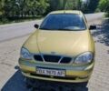 Желтый Дэу Ланос, объемом двигателя 1.5 л и пробегом 220 тыс. км за 2000 $, фото 1 на Automoto.ua