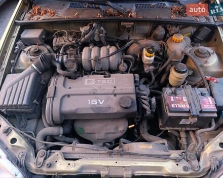 Желтый Дэу Ланос, объемом двигателя 1.6 л и пробегом 137 тыс. км за 1500 $, фото 14 на Automoto.ua