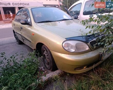 Желтый Дэу Ланос, объемом двигателя 1.6 л и пробегом 137 тыс. км за 1500 $, фото 7 на Automoto.ua