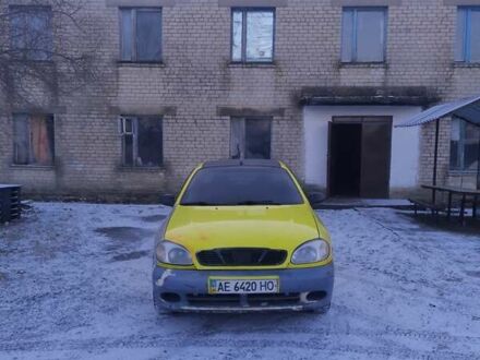 Дэу Ланос 2003 в Днепре (Днепропетровске) на Automoto.ua Желтый Дэу Ланос, объемом двигателя 1.6 л и пробегом 250 тыс. км за 2000 $, фото 1 на Automoto.ua