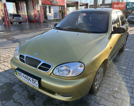 Желтый Дэу Ланос, объемом двигателя 1.5 л и пробегом 268 тыс. км за 1800 $, фото 1 на Automoto.ua