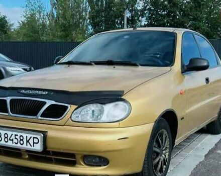 Желтый Дэу Ланос, объемом двигателя 1.3 л и пробегом 200 тыс. км за 1400 $, фото 1 на Automoto.ua