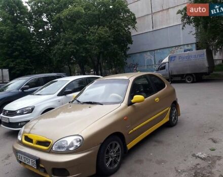 Жовтий Деу Ланос, об'ємом двигуна 1.6 л та пробігом 300 тис. км за 2500 $, фото 1 на Automoto.ua