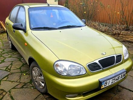 Желтый Дэу Ланос, объемом двигателя 1.5 л и пробегом 125 тыс. км за 2400 $, фото 1 на Automoto.ua