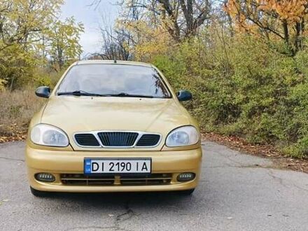 Желтый Дэу Ланос, объемом двигателя 1.5 л и пробегом 89 тыс. км за 3200 $, фото 1 на Automoto.ua