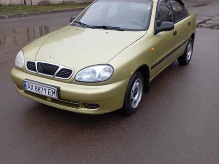 Желтый Дэу Ланос, объемом двигателя 1.39 л и пробегом 195 тыс. км за 2200 $, фото 1 на Automoto.ua