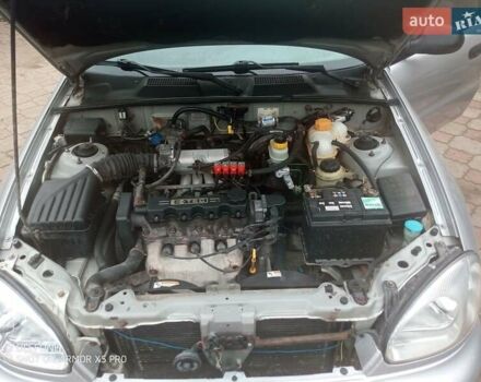 Серый Дэу Ланос, объемом двигателя 1.5 л и пробегом 300 тыс. км за 2000 $, фото 4 на Automoto.ua
