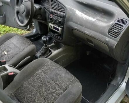 Дэу Ланос 2004 в Мукачеве на Automoto.ua Серый Дэу Ланос, объемом двигателя 1.5 л и пробегом 196 тыс. км за 2000 $, фото 6 на Automoto.ua