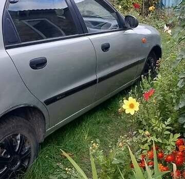 Серый Дэу Ланос, объемом двигателя 1.5 л и пробегом 200 тыс. км за 2000 $, фото 2 на Automoto.ua