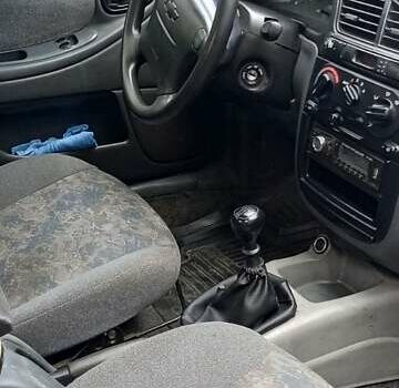 Серый Дэу Ланос, объемом двигателя 1.5 л и пробегом 200 тыс. км за 2000 $, фото 1 на Automoto.ua