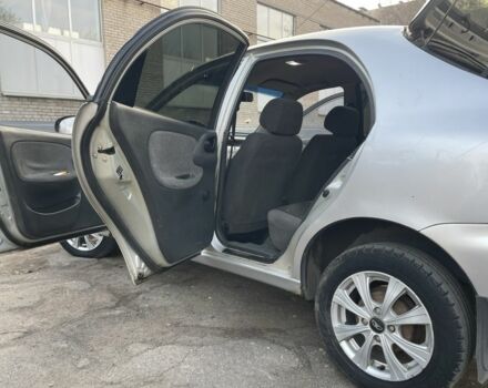 Сірий Деу Ланос, об'ємом двигуна 1.5 л та пробігом 300 тис. км за 2800 $, фото 6 на Automoto.ua