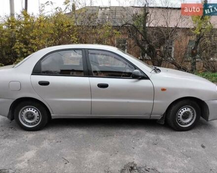 Сірий Деу Ланос, об'ємом двигуна 1.35 л та пробігом 117 тис. км за 1400 $, фото 4 на Automoto.ua