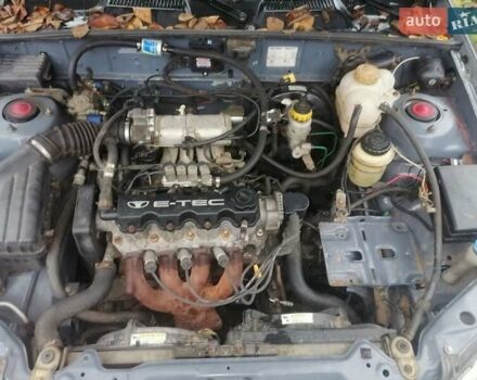 Серый Дэу Ланос, объемом двигателя 1.5 л и пробегом 220 тыс. км за 2200 $, фото 5 на Automoto.ua