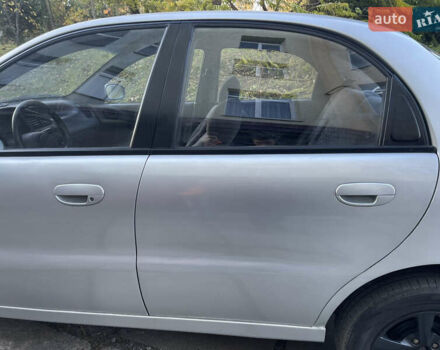 Деу Ланос 2002 у Львові на Automoto.ua Сірий Деу Ланос, об'ємом двигуна 1.5 л та пробігом 164 тис. км за 2300 $, фото 5 на Automoto.ua