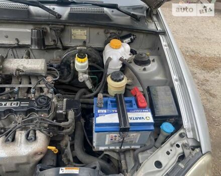 Серый Дэу Ланос, объемом двигателя 1.5 л и пробегом 252 тыс. км за 2950 $, фото 4 на Automoto.ua
