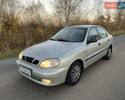 Серый Дэу Ланос, объемом двигателя 1.5 л и пробегом 152 тыс. км за 1999 $, фото 3 на Automoto.ua