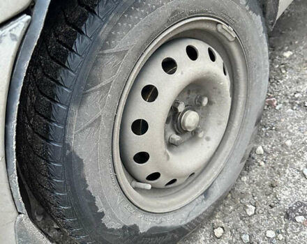 Серый Дэу Ланос, объемом двигателя 1.5 л и пробегом 80 тыс. км за 1150 $, фото 4 на Automoto.ua