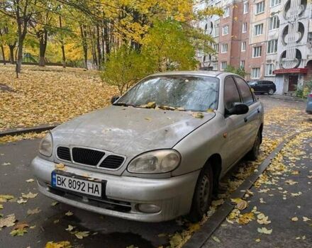 Деу Ланос 2002 у Рівному на Automoto.ua Сірий Деу Ланос, об'ємом двигуна 1.35 л та пробігом 327 тис. км за 1200 $, фото 3 на Automoto.ua