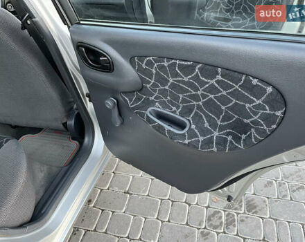 Серый Дэу Ланос, объемом двигателя 1.5 л и пробегом 152 тыс. км за 1999 $, фото 31 на Automoto.ua