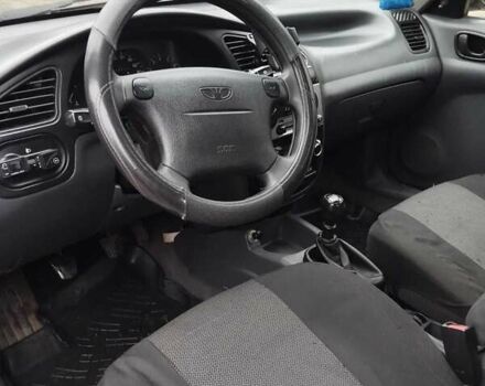 Серый Дэу Ланос, объемом двигателя 1.6 л и пробегом 280 тыс. км за 2300 $, фото 1 на Automoto.ua