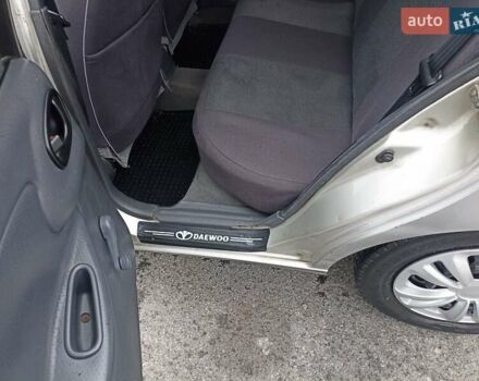 Сірий Деу Ланос, об'ємом двигуна 1.5 л та пробігом 306 тис. км за 2000 $, фото 7 на Automoto.ua