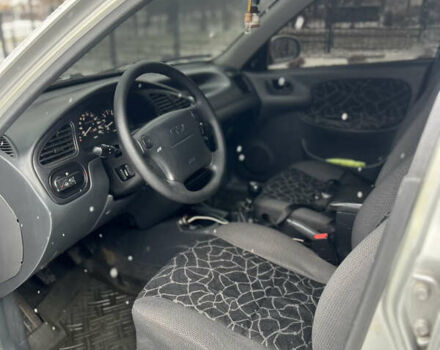 Серый Дэу Ланос, объемом двигателя 1.6 л и пробегом 399 тыс. км за 2800 $, фото 11 на Automoto.ua