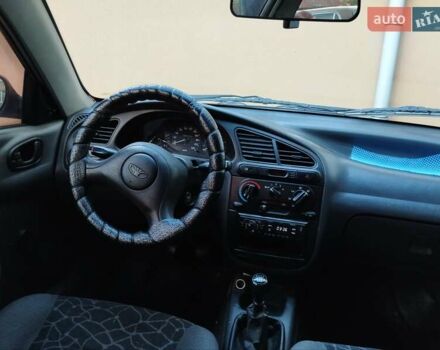 Серый Дэу Ланос, объемом двигателя 1.5 л и пробегом 350 тыс. км за 1550 $, фото 2 на Automoto.ua