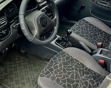 Серый Дэу Ланос, объемом двигателя 1.5 л и пробегом 286 тыс. км за 2000 $, фото 4 на Automoto.ua