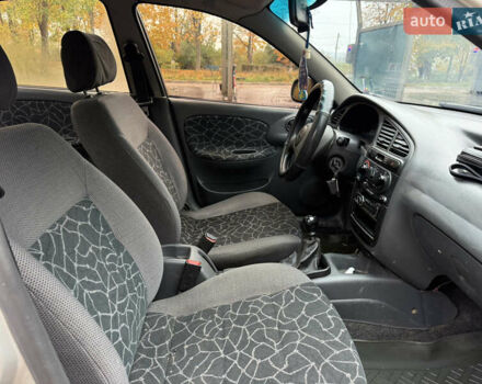Деу Ланос 2004 у Ладижин на Automoto.ua Сірий Деу Ланос, об'ємом двигуна 1.5 л та пробігом 204 тис. км за 1850 $, фото 40 на Automoto.ua