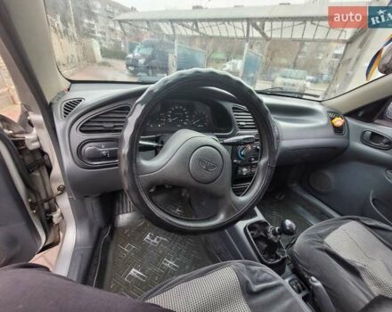 Сірий Деу Ланос, об'ємом двигуна 1.5 л та пробігом 268 тис. км за 2000 $, фото 6 на Automoto.ua