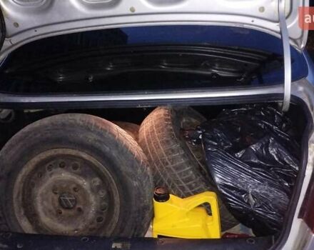 Серый Дэу Ланос, объемом двигателя 1.5 л и пробегом 262 тыс. км за 3000 $, фото 7 на Automoto.ua